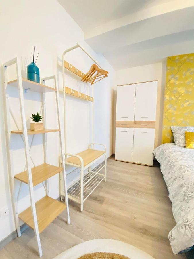 Appartement Chic Laon Exterior photo